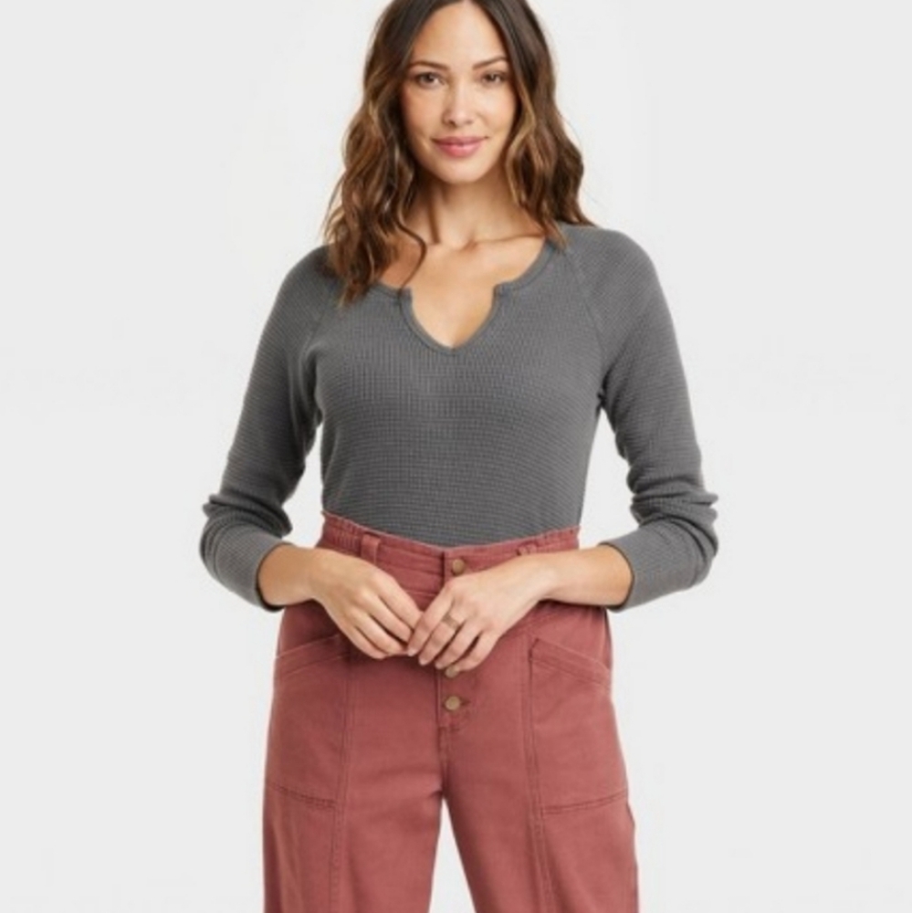 ❤️10/$20 New Knox rose gray thermal